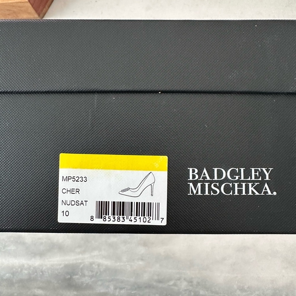 BADGLEY MISCHKA Cher Crystal Buckle Pumps Satin - Picture 9 of 10